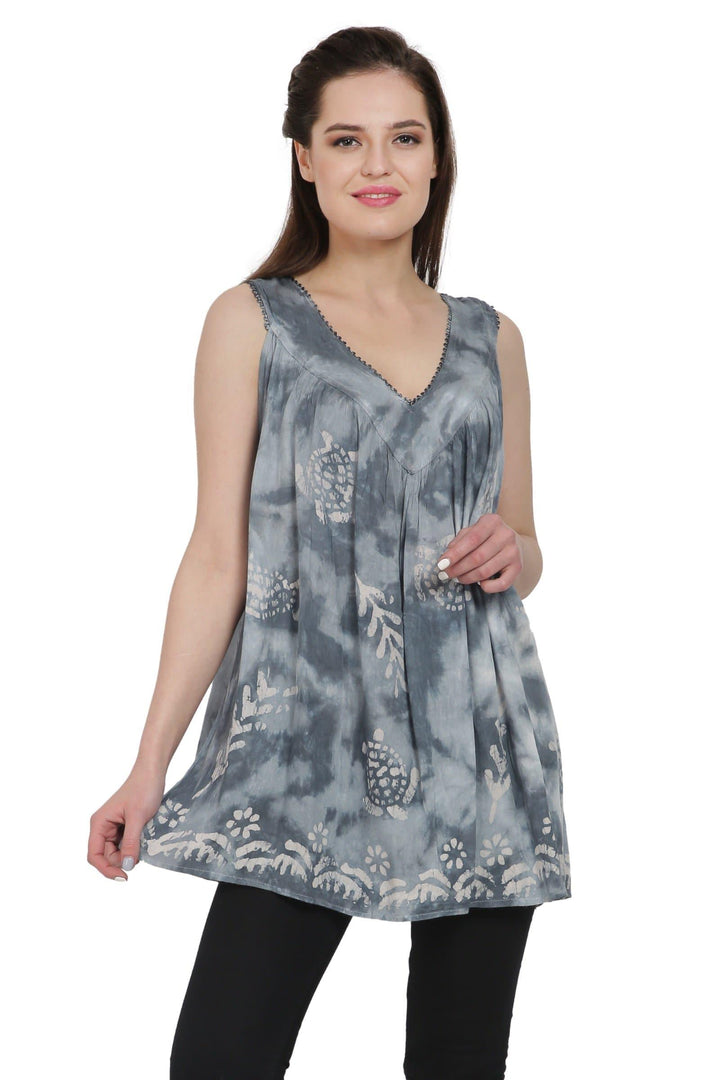 Deep Sea Turtle Print V-Neck Tank Top TV203